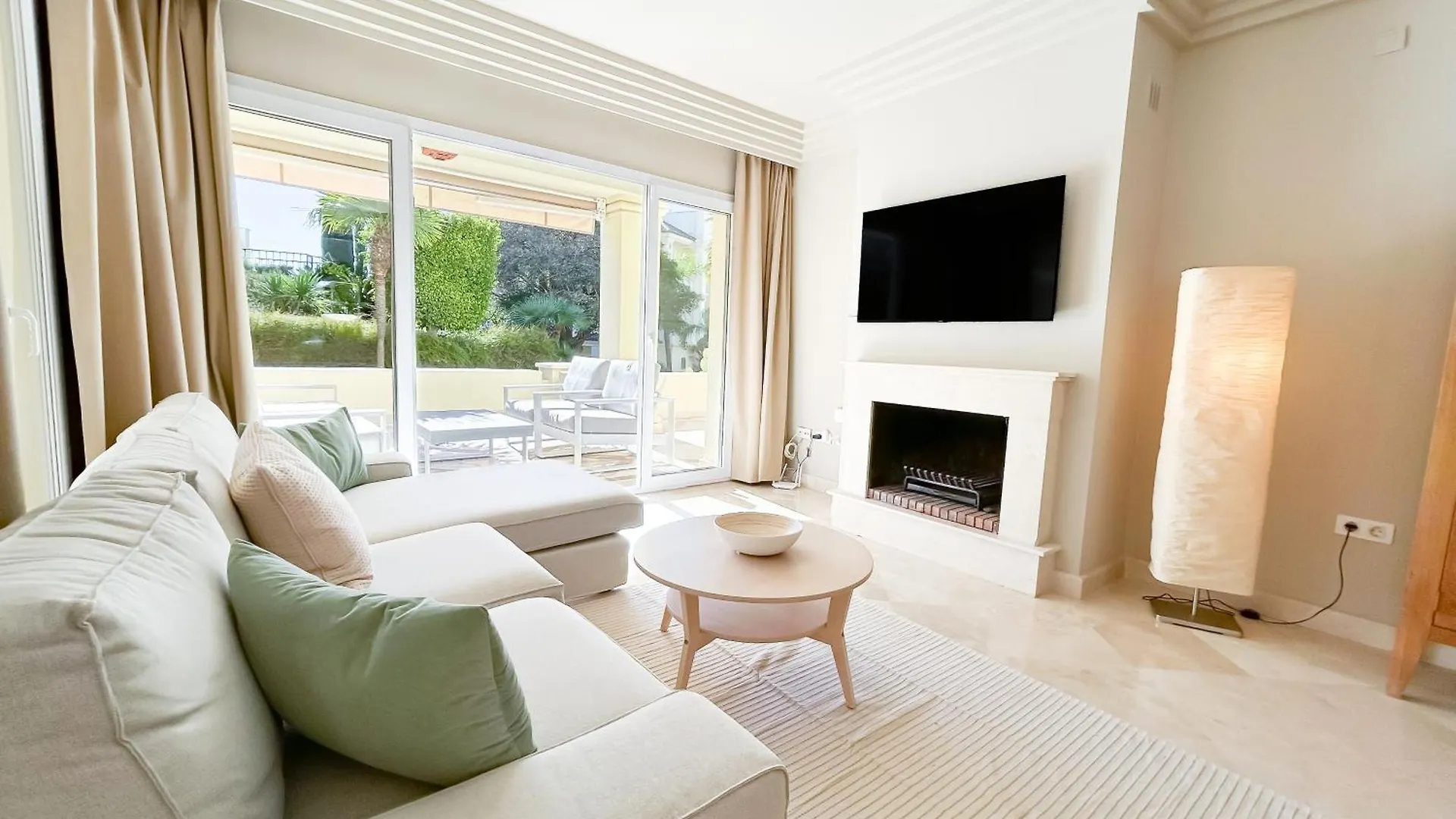 Beach & Golf Apartment In Casares Costa