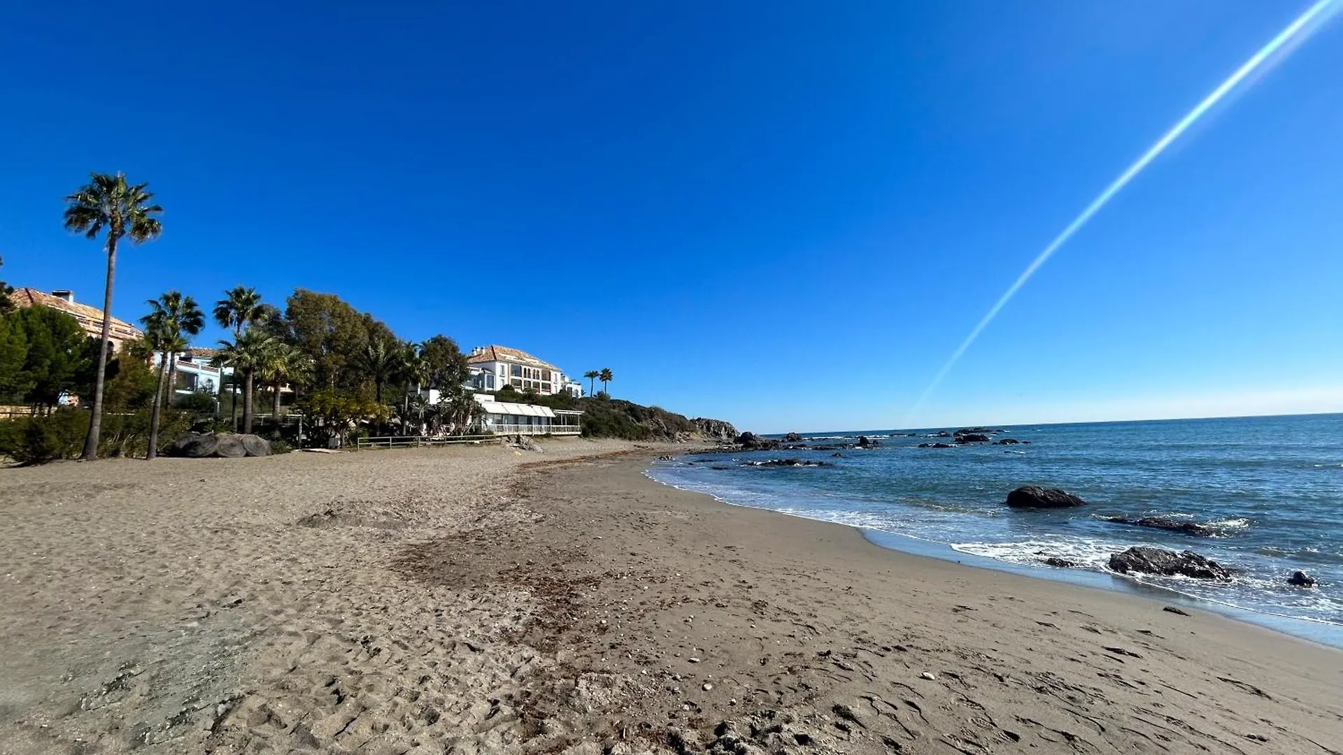 Beach & Golf Apartment In Casares Costa