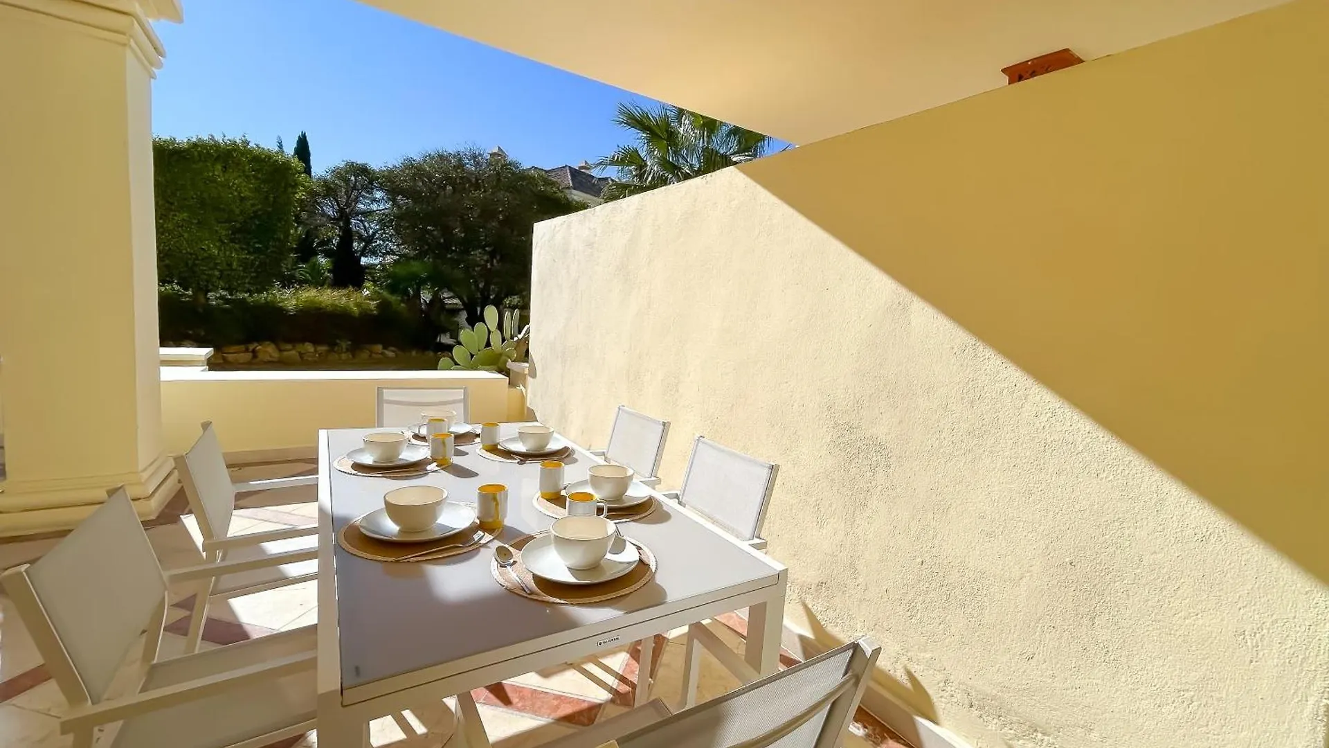 Beach & Golf Apartment In Casares Costa